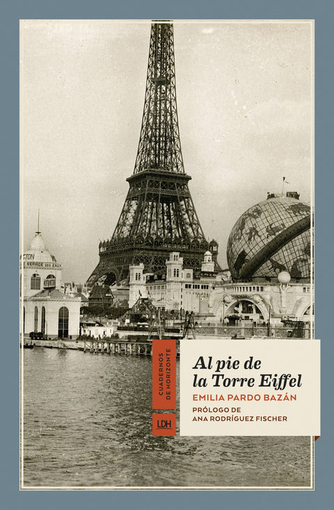  Al pie de la Torre Eiffel 