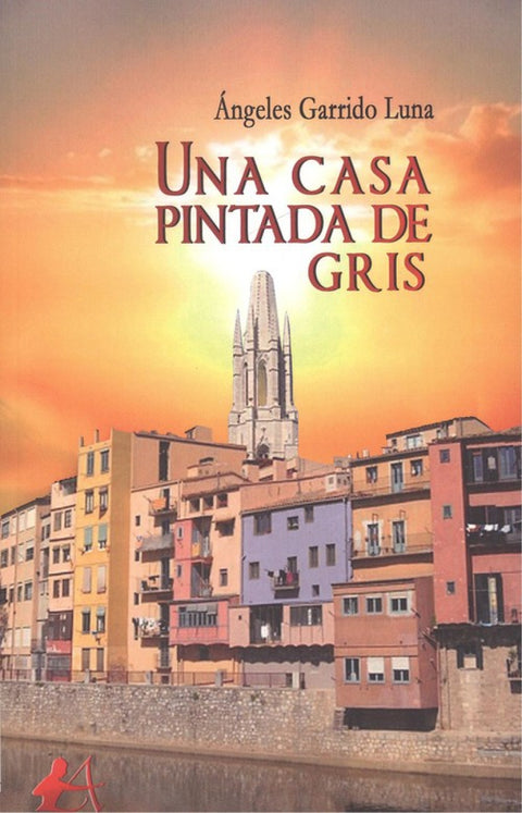  UNA CASA PINTADA DE GRIS 