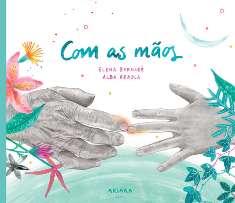  Com as mãos 