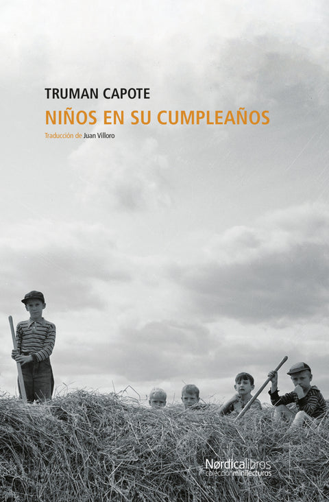  Niños en su cumpleaños 