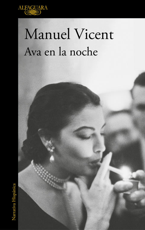  Ava en la noche 