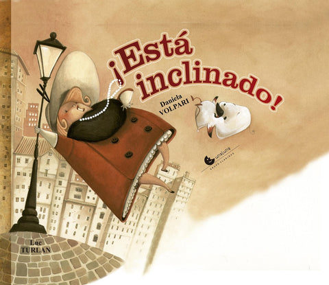  ESTA INCLINADO 